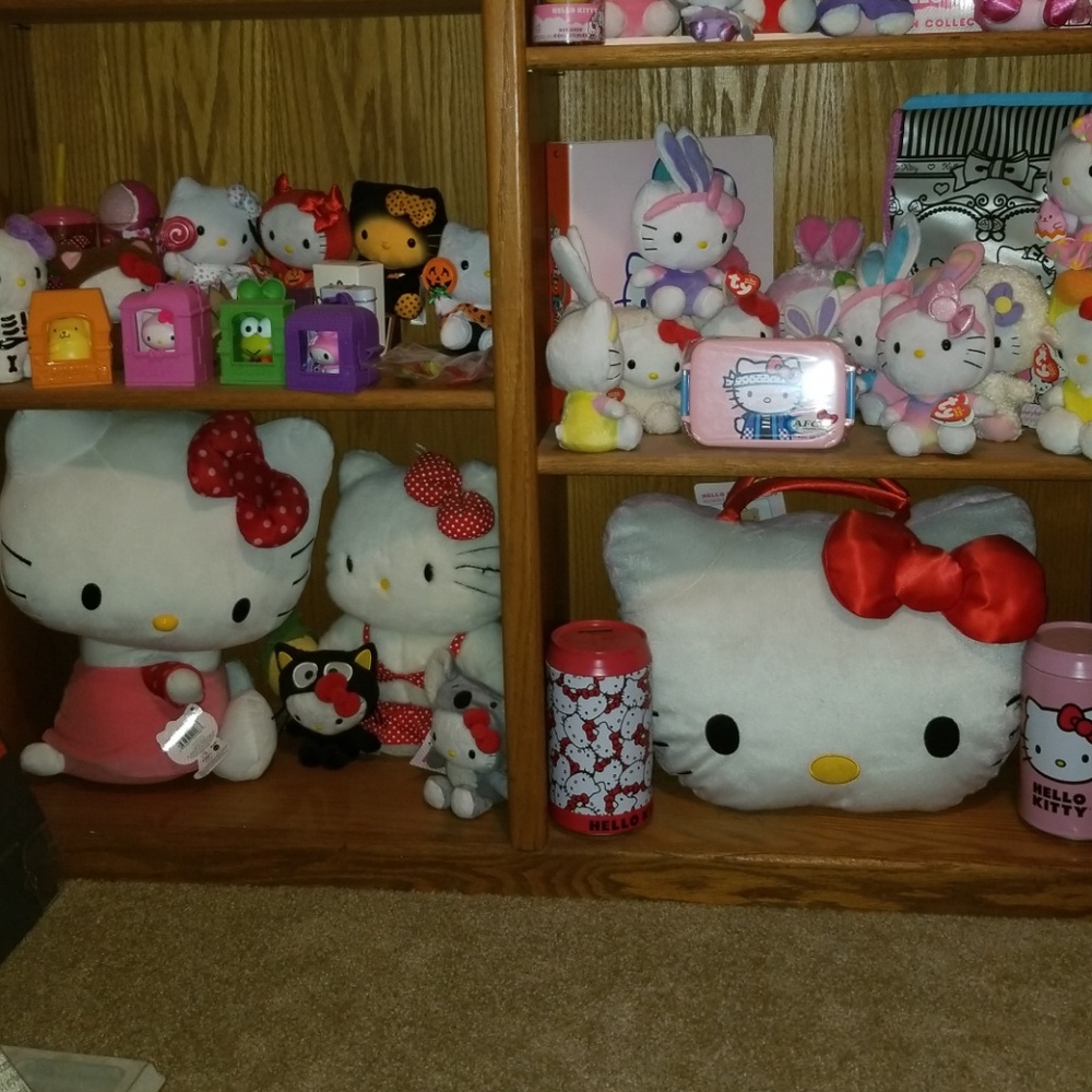 Hello Kitty Not For Sale! - Picture 2 of 7